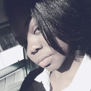 Meet your Posher, Riah